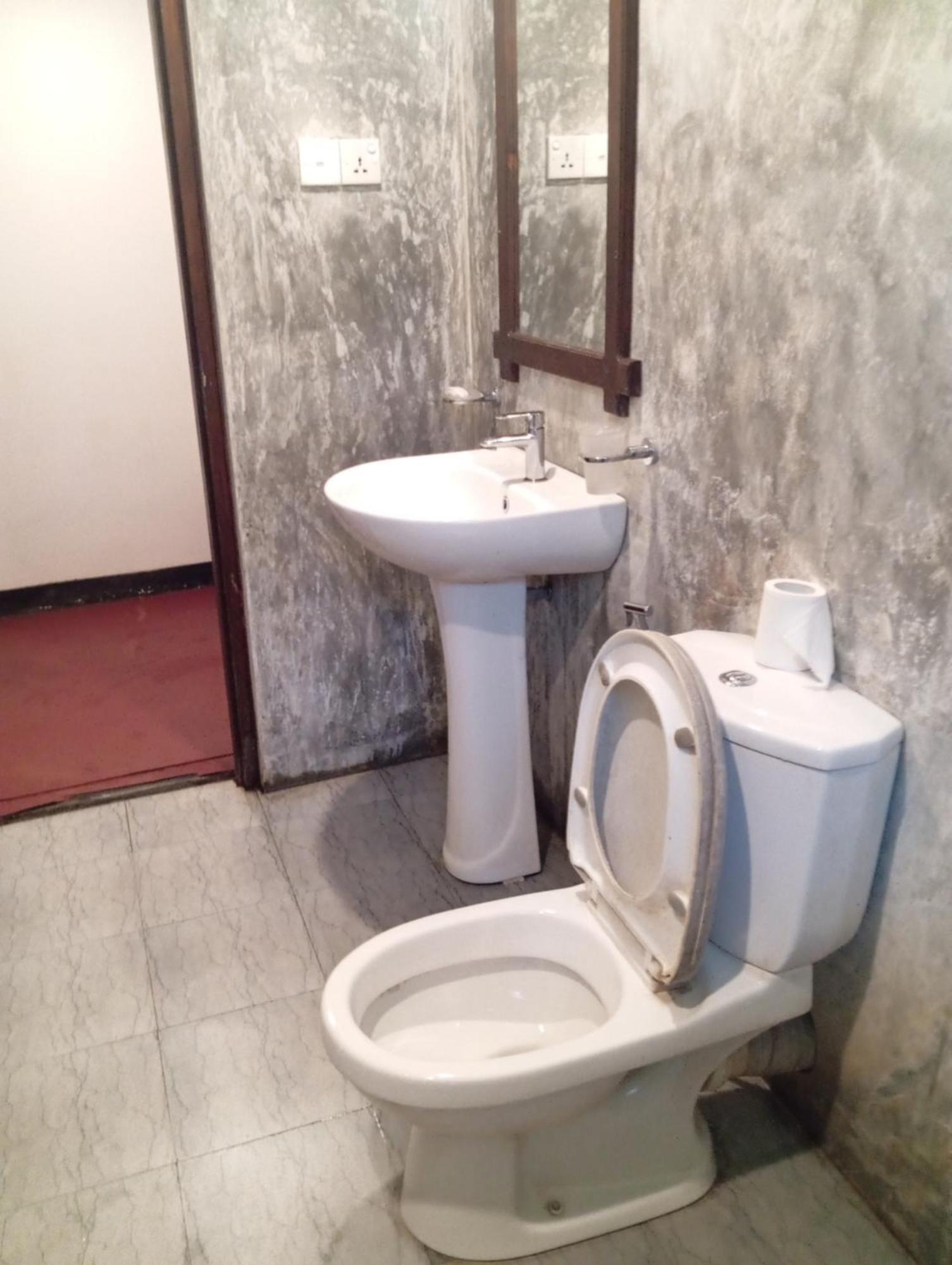 Ella Relax Inn Екстер'єр фото